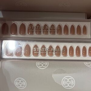 Reusable Pop-On Manicure - Nude